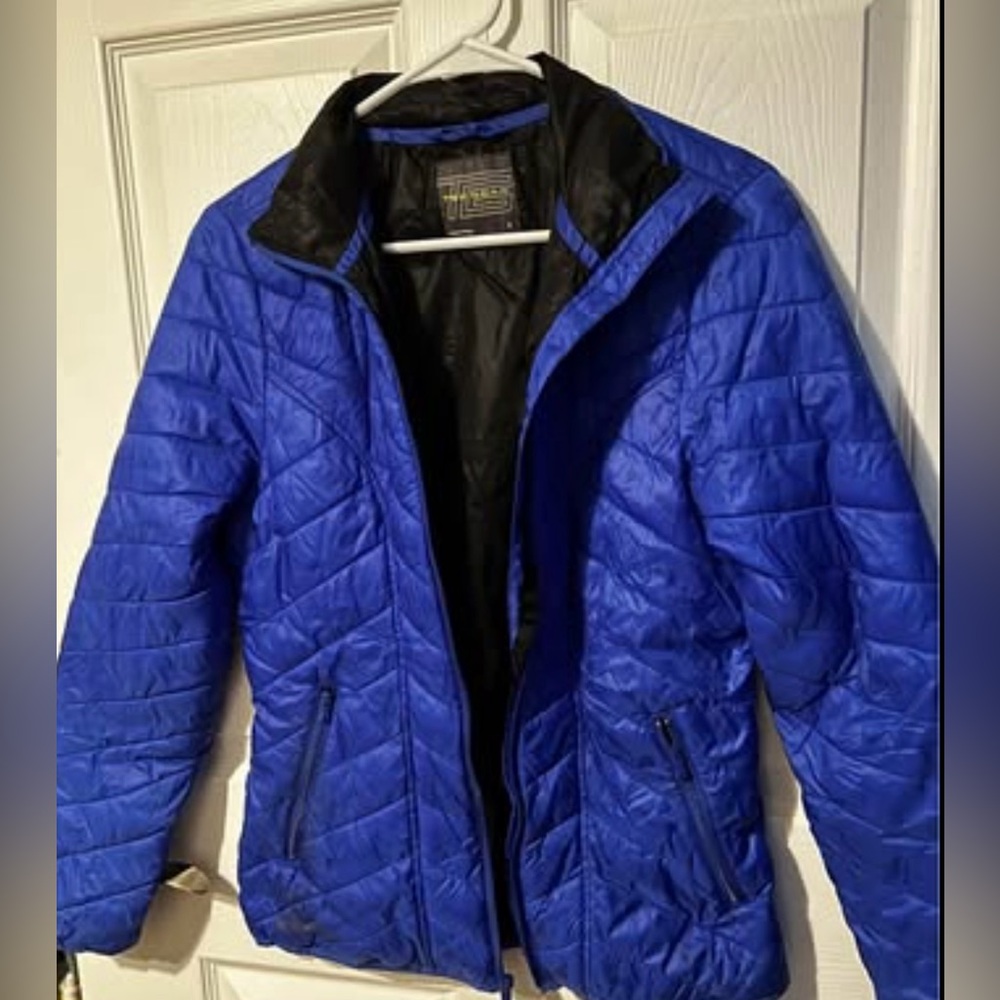 Tek Gear royal blue packable coat - size Small